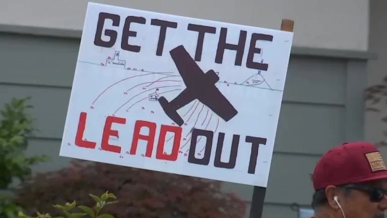 Long Beach Residents Unite Against Flight School Noise