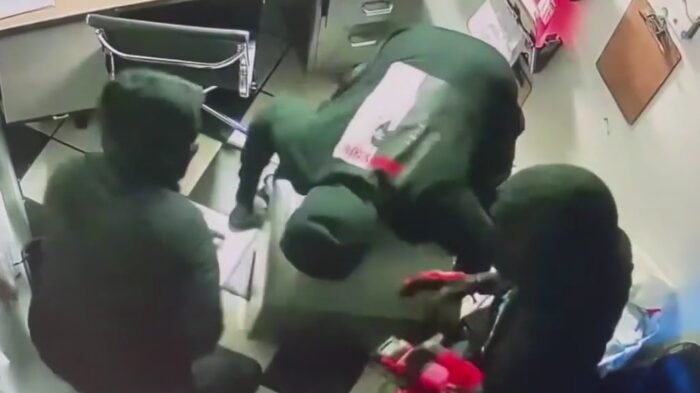 Thieves Rob 3 LA Italian Restaurants in Just One Hour